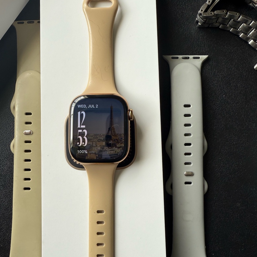 Apple Watch Series 10 GPS+ Cellular